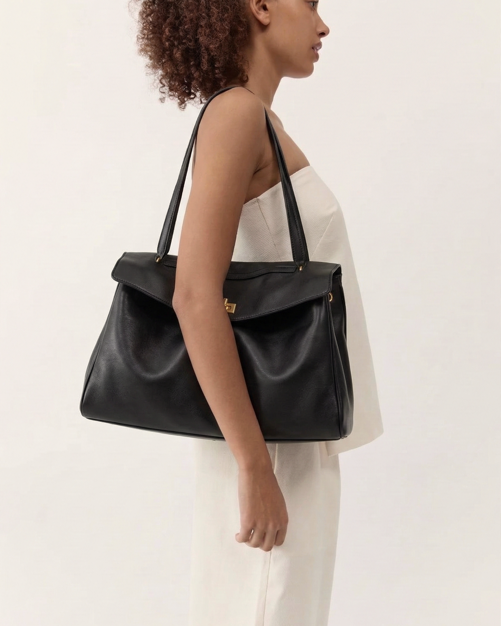 The Geneva Top-Handle